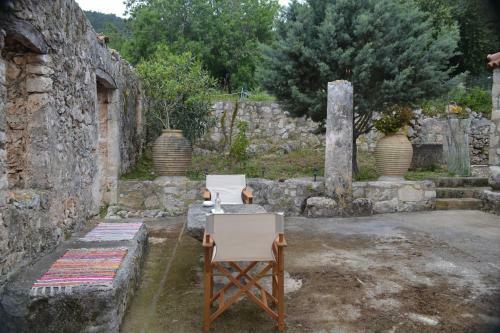 Liotrivi (oil Press)