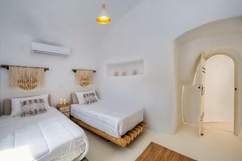 Villa Mystagoge Cave Pool/jacuzzi, Cellar And Hammam