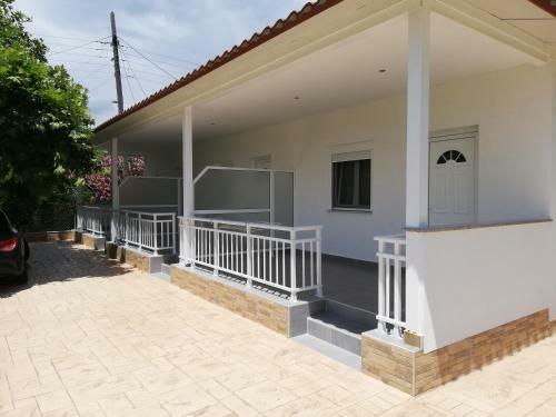 Villa Dimitris Apartments & Bungalows