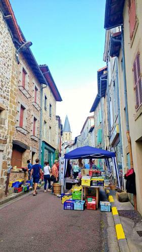 Maison La Peruse At Les Vergnes Gites
