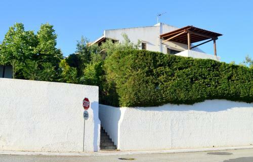 Sonia's House With Garden