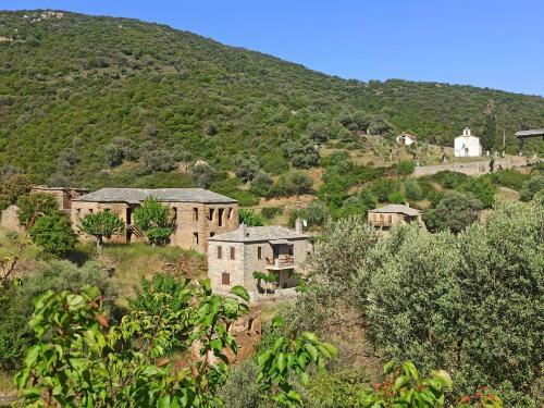 Apartamento Iris' Traditional Stone House
