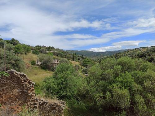 Apartamento Iris' Traditional Stone House