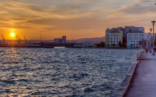 Apartamento Volos Center Luxury Home