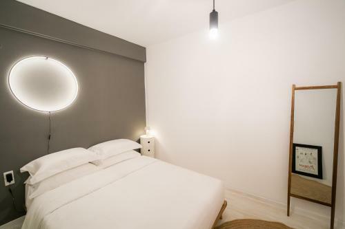 Fena Uptown Easy Living Apartment