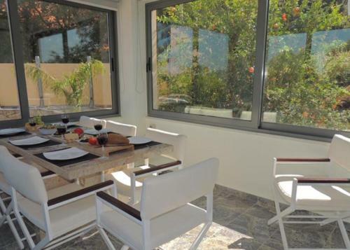 Provarma Hills Luxury Villa Gerani