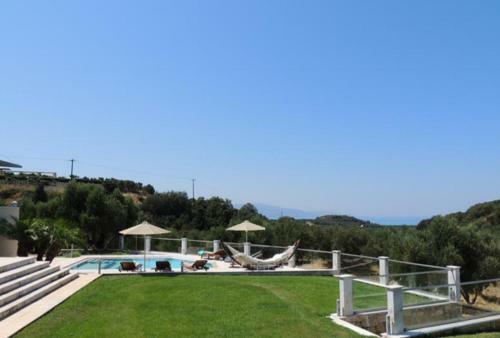 Provarma Hills Luxury Villa Gerani