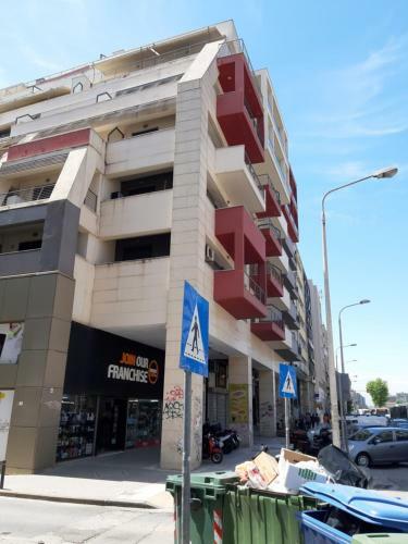 Kosmos Service Apartment City Center 1 With Parking