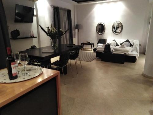 Apartamento Karolou Dil Central Luxury And Business Appartment