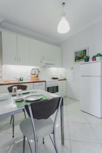 Top Floor Apartment At The City Center