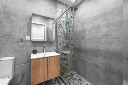 Penthouse Apartments, The Luxury Suites