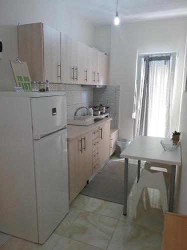 Istos Apartment 4