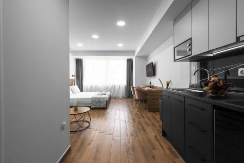Adelle Apartments, The Luxury Suites