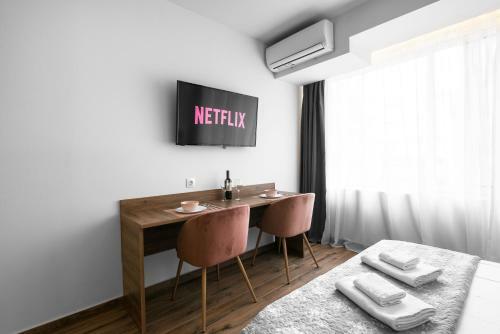 Adelle Apartments, The Luxury Suites