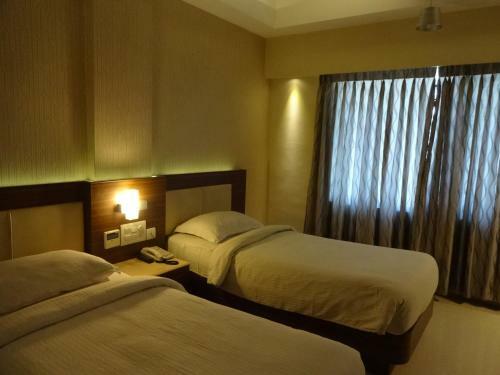 Hotel Ragavendra Residency