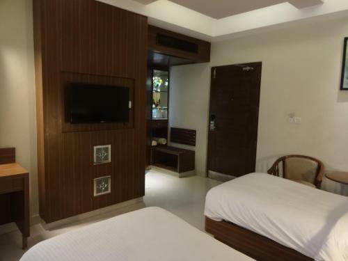 Hotel Ragavendra Residency