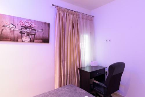 Laussani, Cozy & Quiet, 2 Bedroom Apartm.+ Balcony
