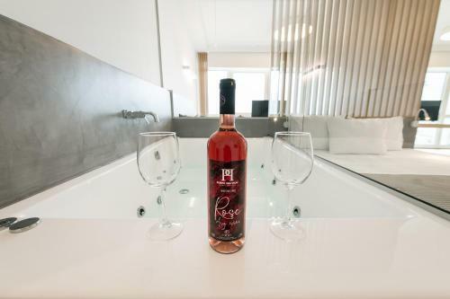 Porto Sea View Apartments - Luxury Junior Suites