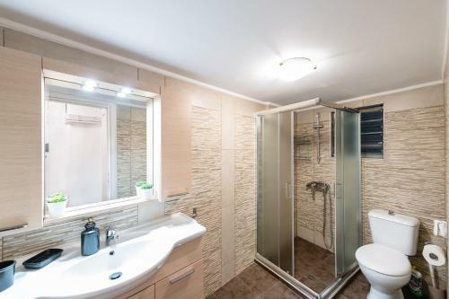 Porto Sea View Apartments - Mitropoleos