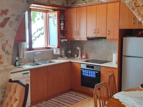 Apartamento Nireas : Stone Villa