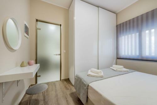 Stylish & Bright Apartment In The City Centre