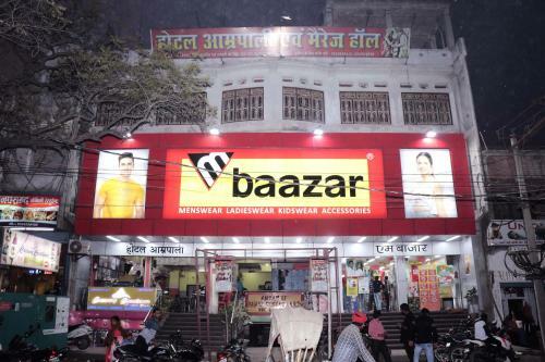 Spot On 86571 Amrapali Hotel