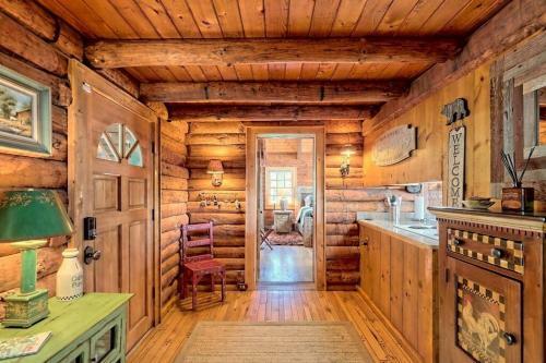 Above It All Luxury Mountain Log Cabin