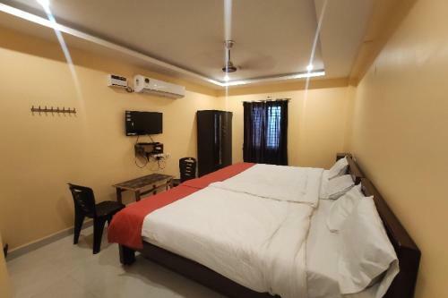 Hotel Oyo 88232 Garuda Inn