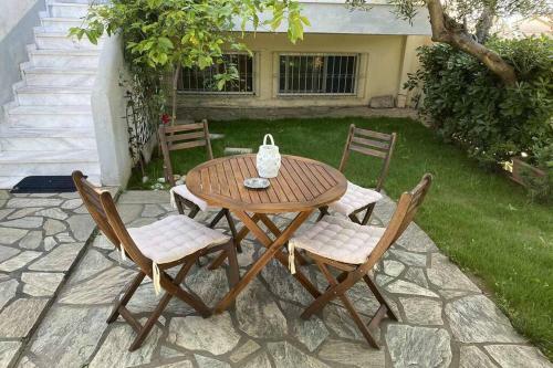 Apartment In Gerakini , 50 Meters Far From Beach