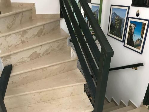 Ideal 3-floor Maisonette Next To The Sea