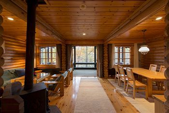 Lodge Hotel Nidom