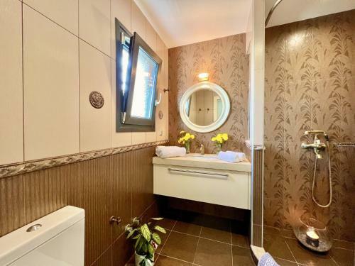 Beach Villa Heart House With Private Pool