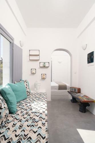 Hotel Blue White Suites