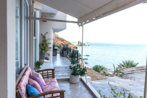 Vasilios Sea View Apartments