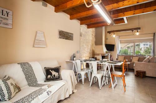 Villa Beach Saint Pelagia