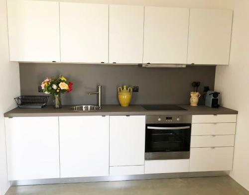 Theros Apartments