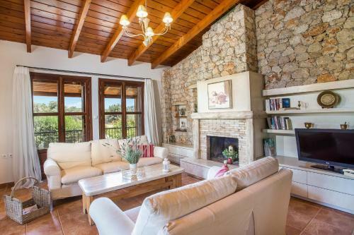 Sunny Countryside Villa - 5 Min To ?
