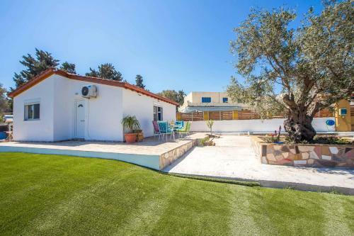 Platanos House Ideal For Families