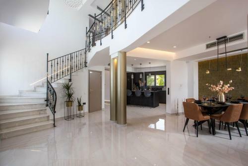 Villa Indira