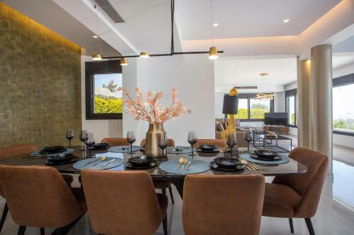 Villa Indira