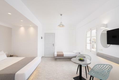 Hotel White Lily - Adults Only 16 Plus