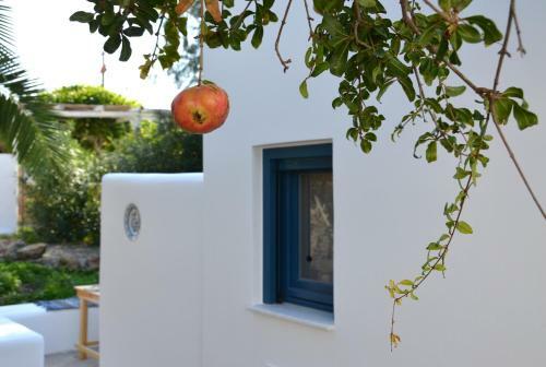 Spitaki - House With Garden By The Beach - Pefki