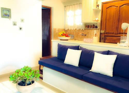 Sea Zoe, Summer House