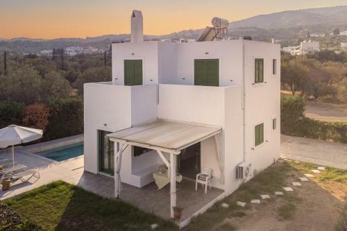 Elegant 2-bedroom Villa With Private Pool Near Lindos