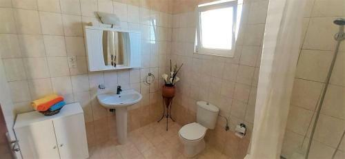 Villa Irene 3 Bed, Sea Views, Lindos 10 Mins, Beach 3 Mins
