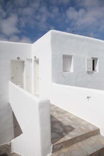Twins Apartments By Mina
