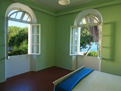 Romantic Rooms With Stunning Sea View