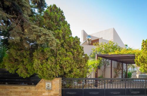 Apartamento Lila's City House With Parking