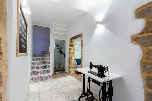 A33 Rhodes Old Town House
