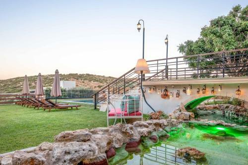 Villa Staras - With Private Heated Pool & Jacuzzi